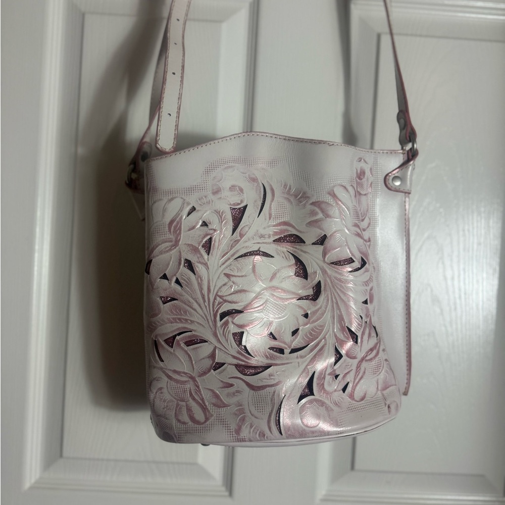 Patricia Nash Shoulder Bag - Picture 2 of 9